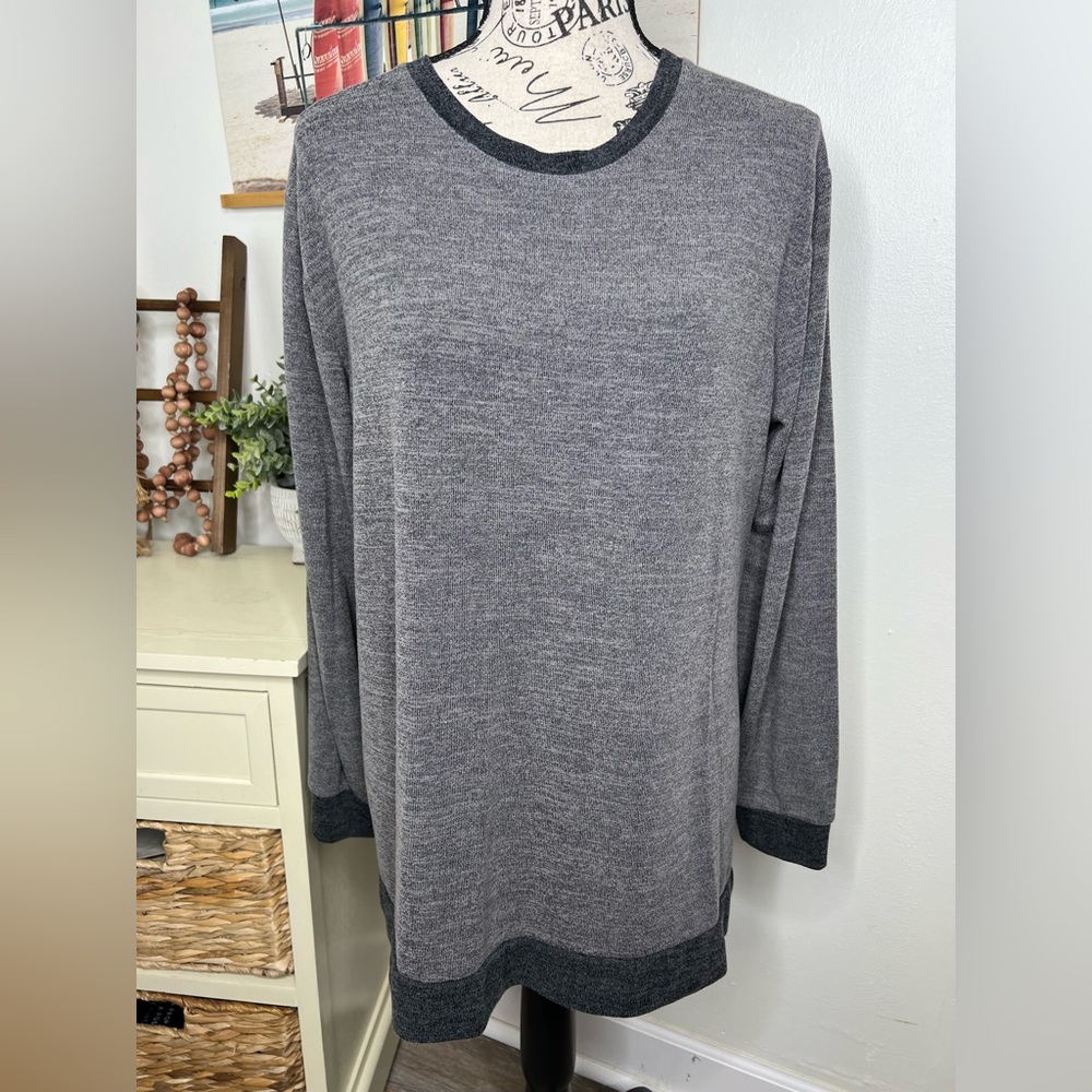 2-Tone Gray and Black Over-sized Tunic